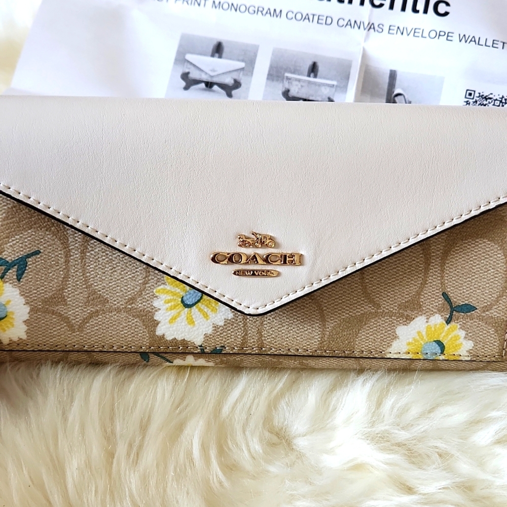 NWOT Coach Daisy Signature Khaki Long Envelope Wallet 🌼🎁 - Picture 12 of 16